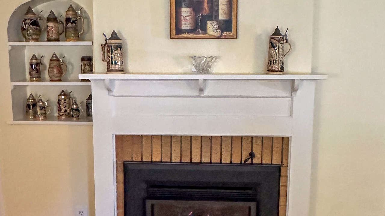 Photo of Livingroom in East Aurora