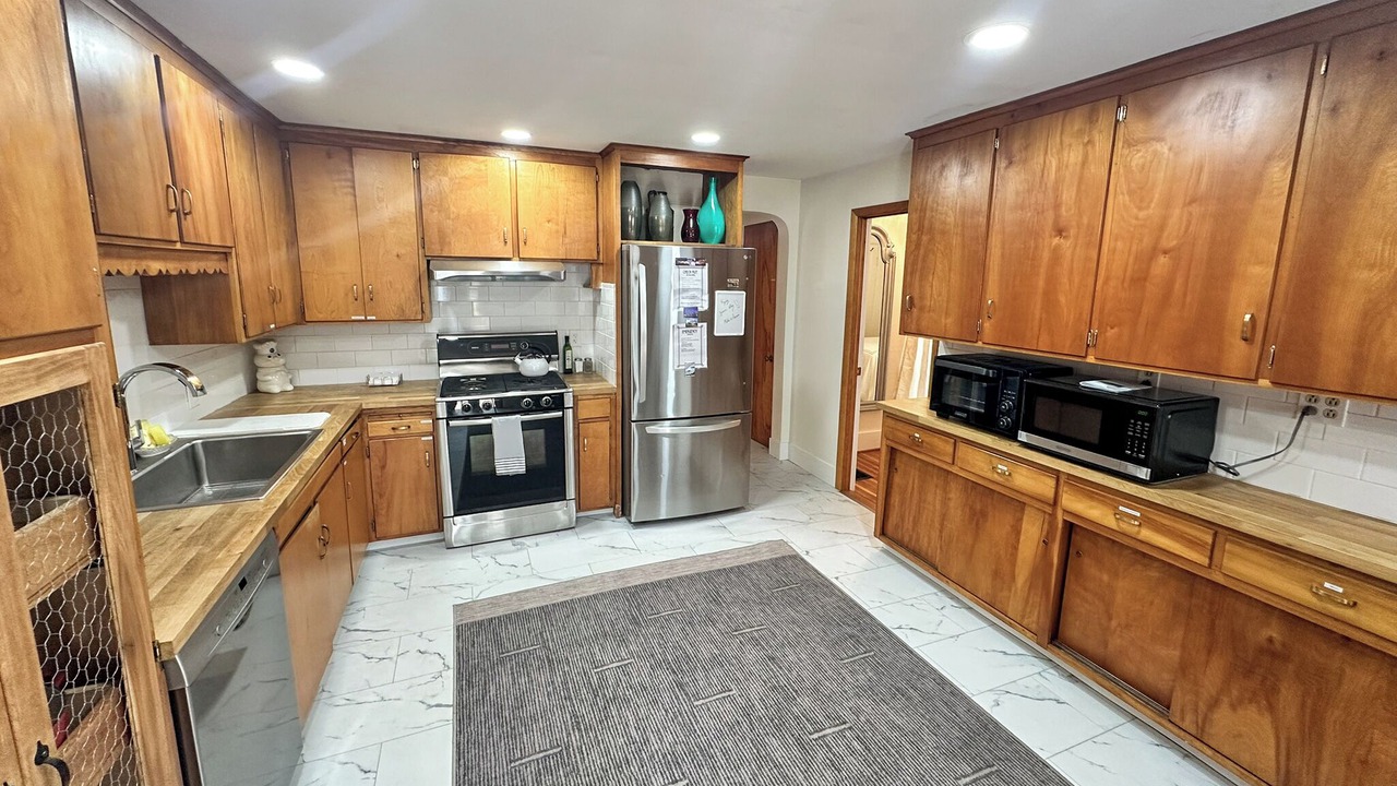 Photo of Kitchen in East Aurora