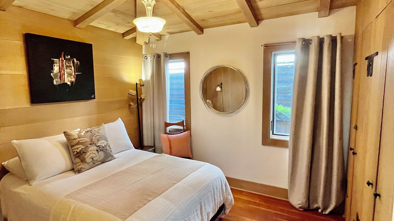 Photo of Bedroom in South Laguna