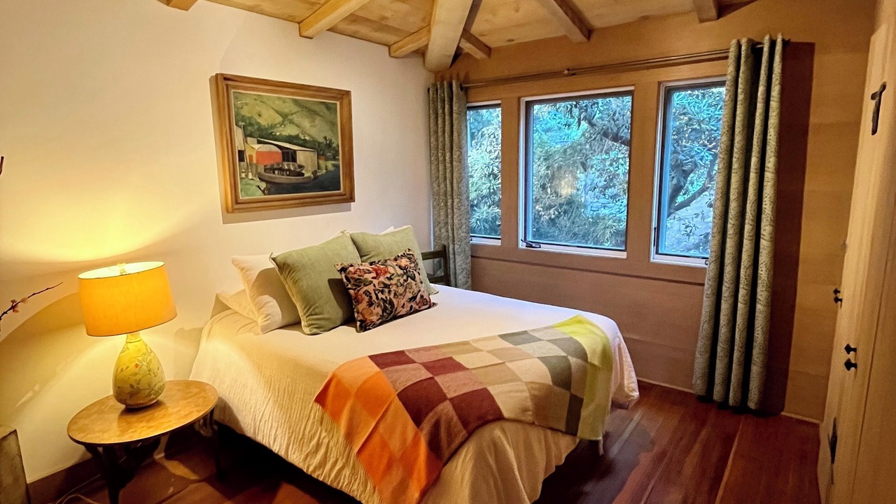 Photo of Bedroom in South Laguna