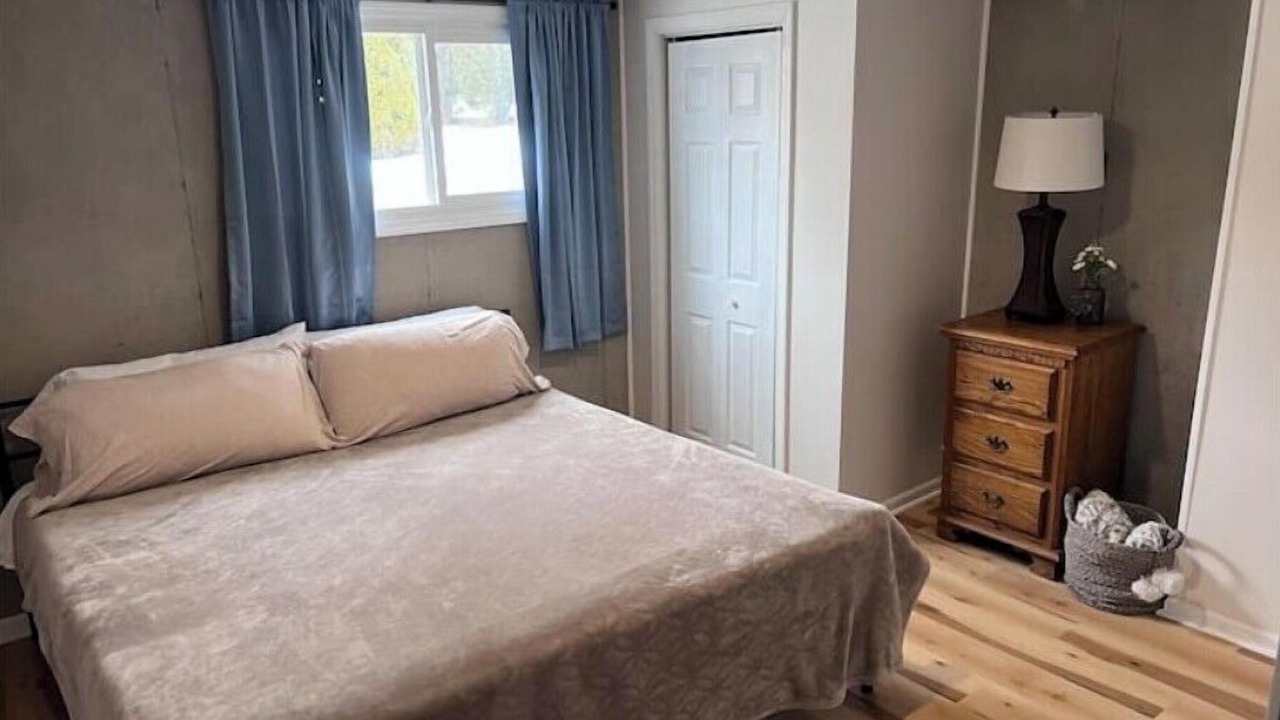 Photo of Bedroom in Cayuga