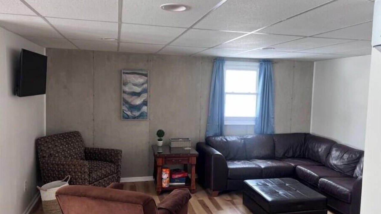 Photo of Livingroom in Cayuga