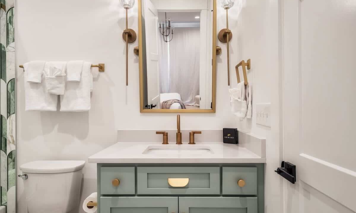Photo of Bathroom in Ono Island