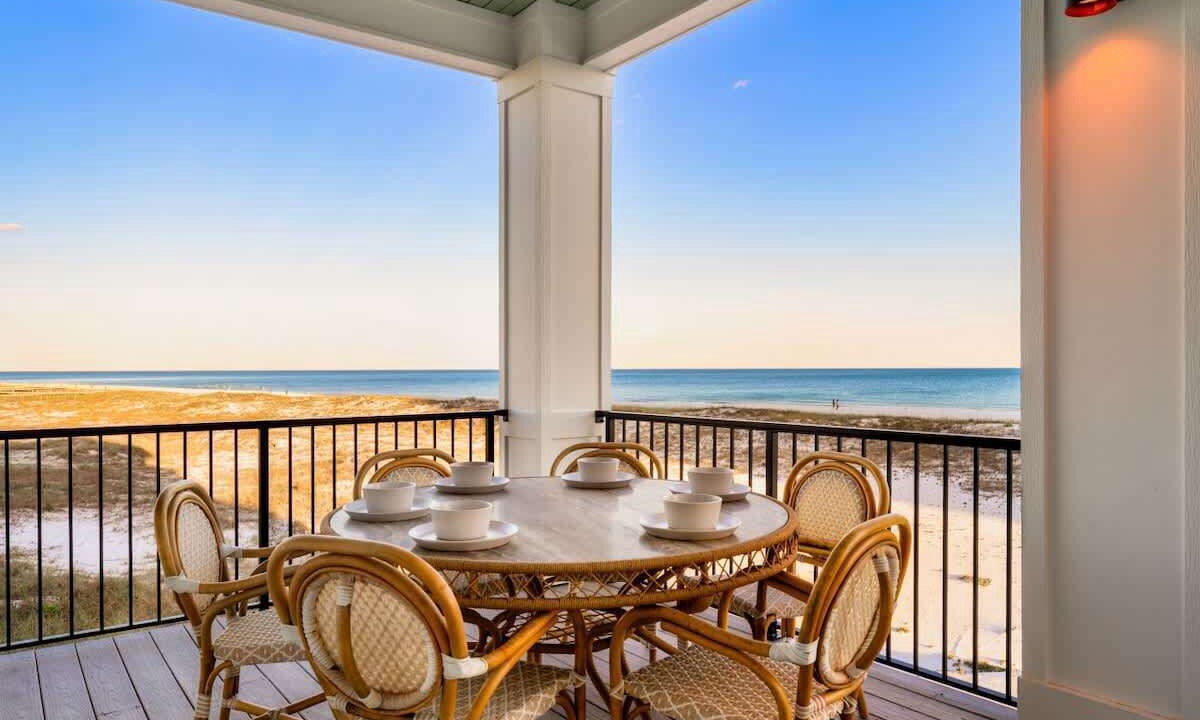 Photo of Patio Balcony in Ono Island