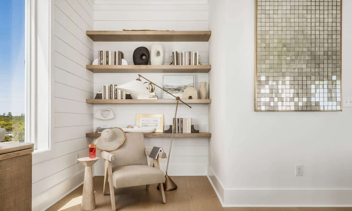 Photo of Livingroom in Ono Island
