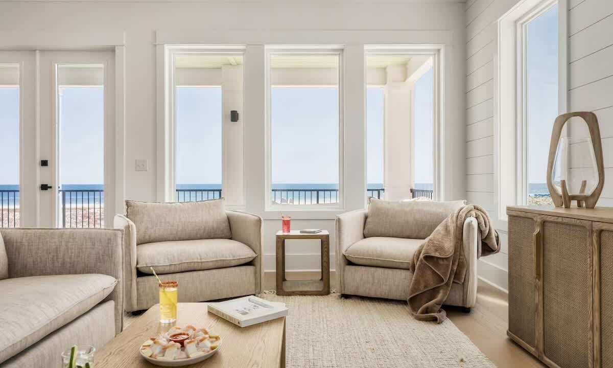 Photo of Livingroom in Ono Island
