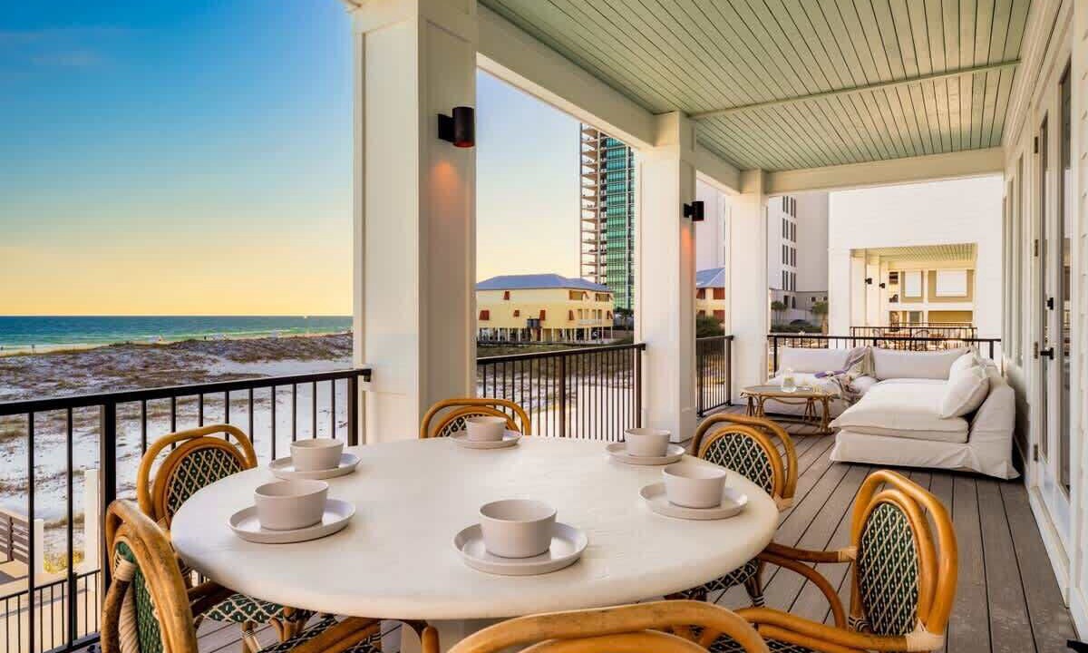 Photo of Patio Balcony in Ono Island