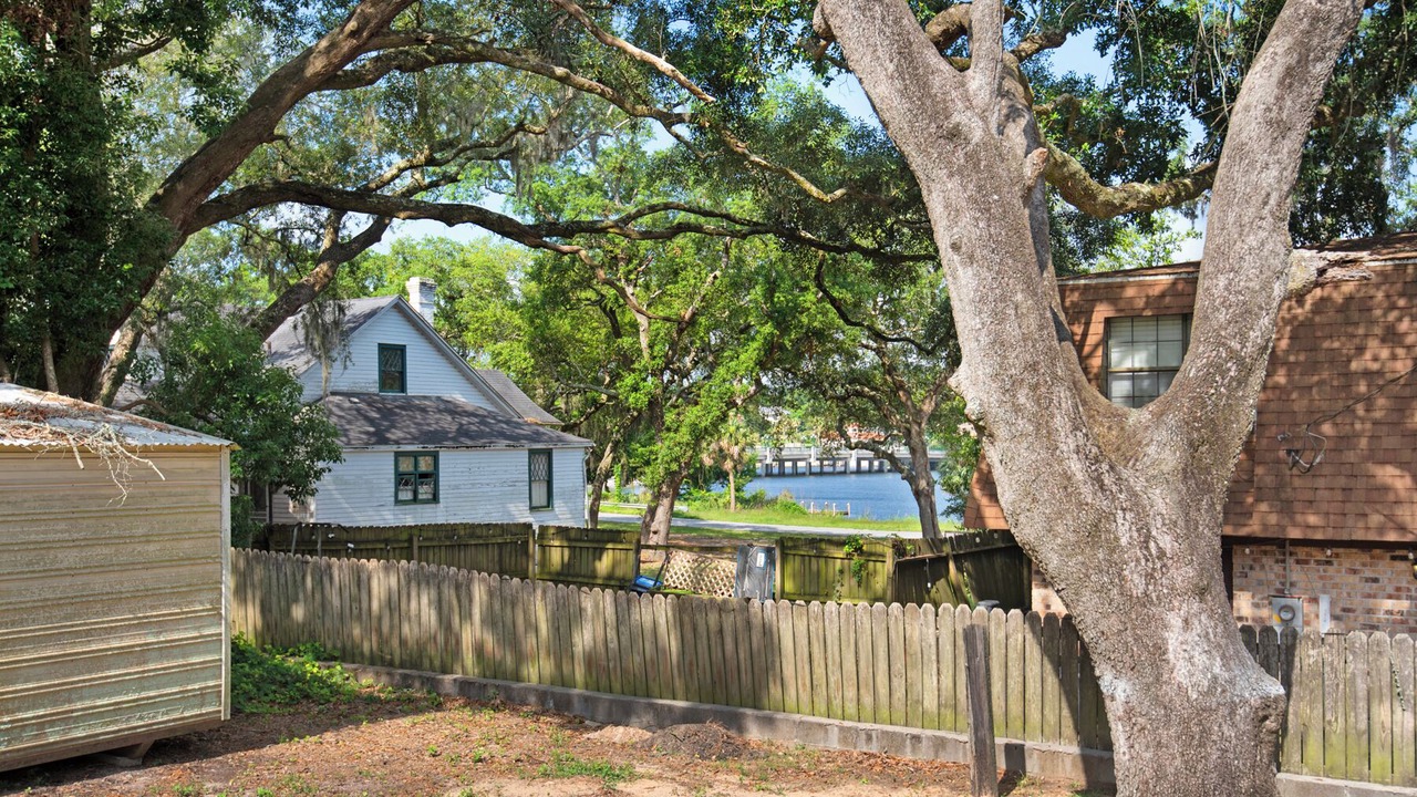 Photo of Outdoor in East Pensacola Heights