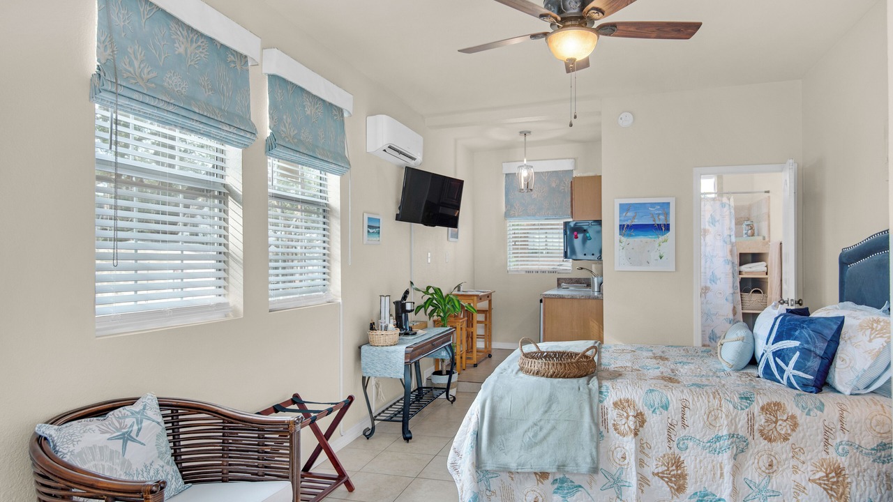 Photo of Bedroom in East Pensacola Heights