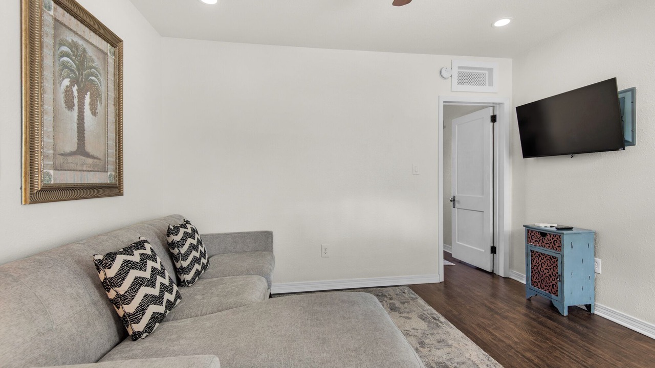 Photo of Livingroom in East Pensacola Heights