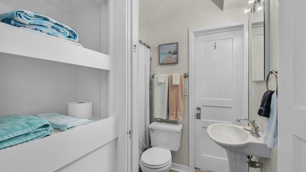 Photo of Bathroom in East Pensacola Heights