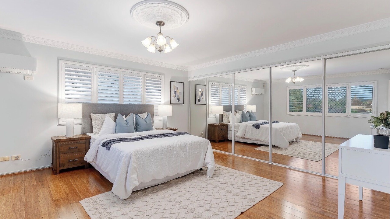 Photo of Bedroom in Parkinson