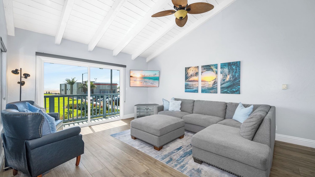 Photo of Livingroom in Newport Beach