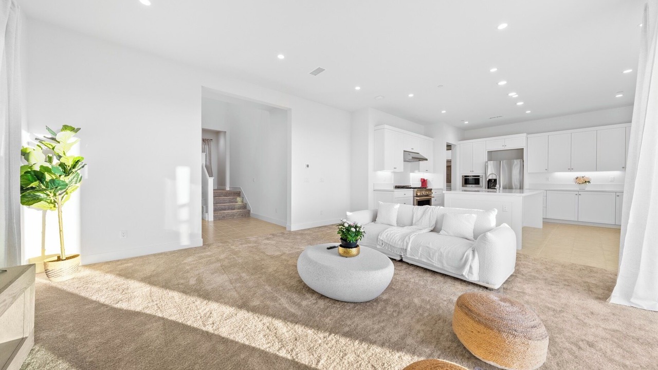 Photo of Livingroom in Portola Springs