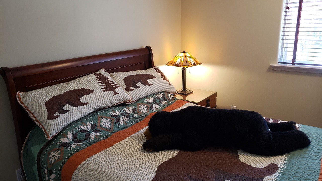 Photo of Bedroom in Arrowbear Lake