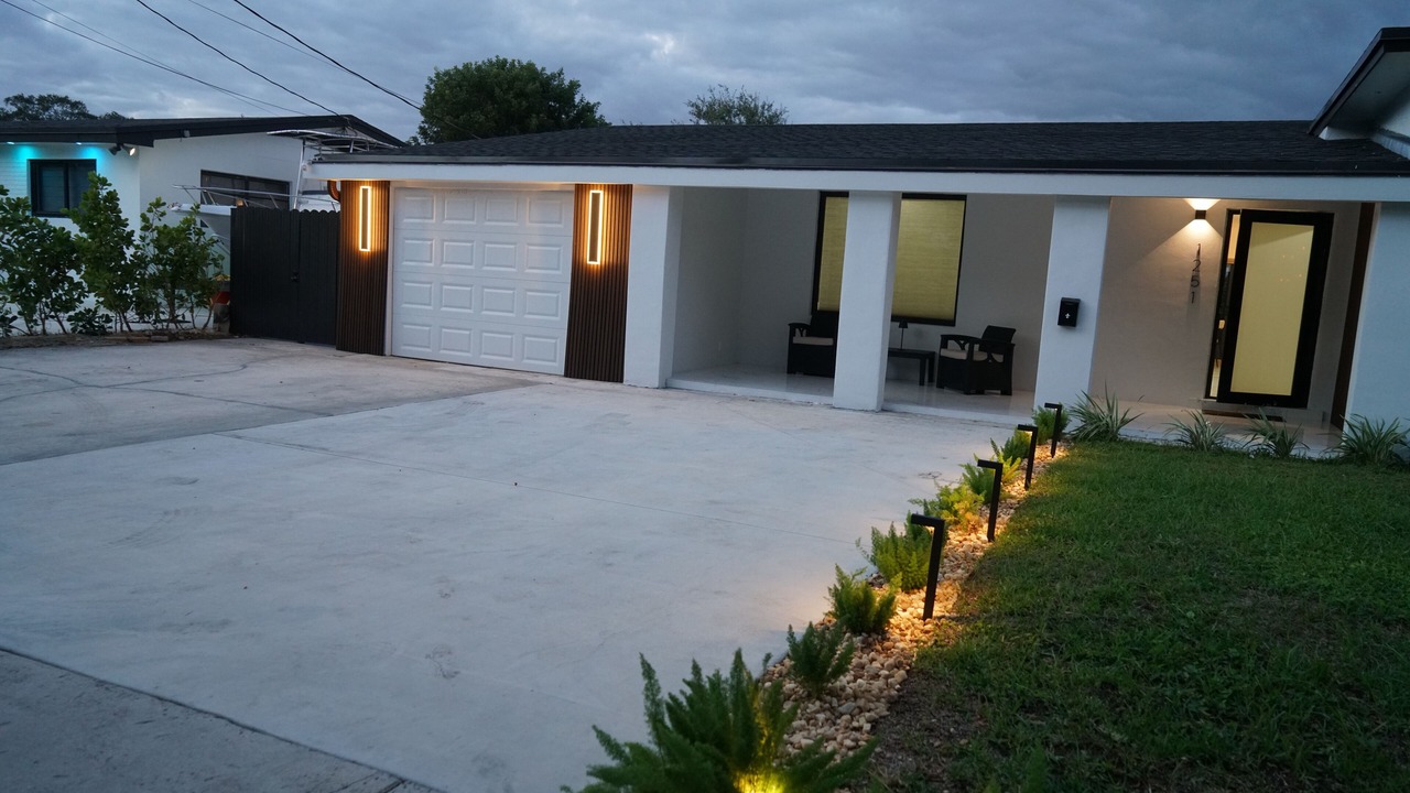 Photo of Outdoor in Golden Glades