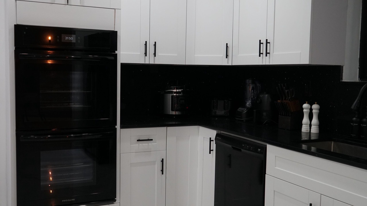 Photo of Kitchen in Golden Glades