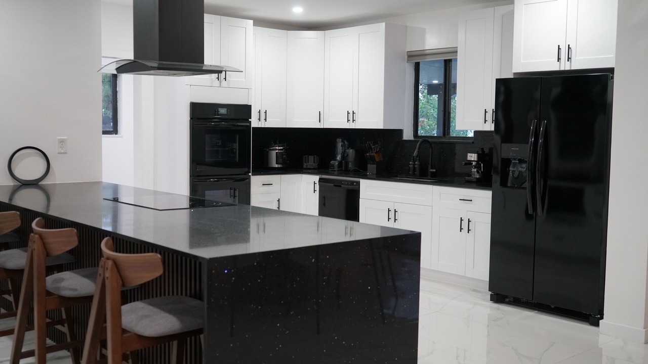 Photo of Kitchen in Golden Glades