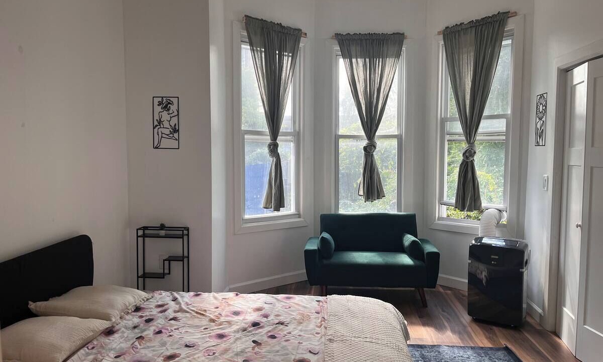 Photo of Bedroom in Communipaw