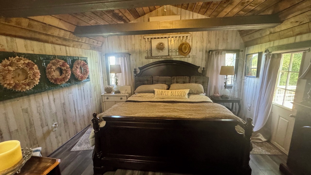 Photo of Bedroom in Monroe