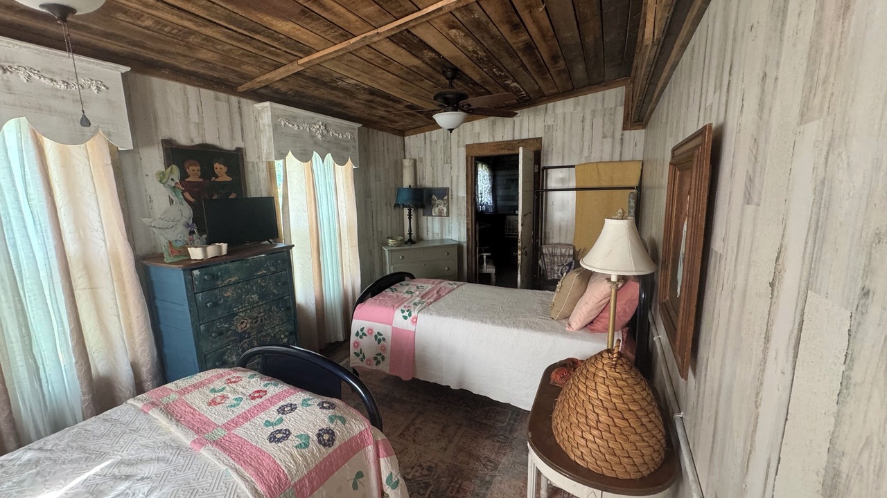 Photo of Bedroom in Monroe
