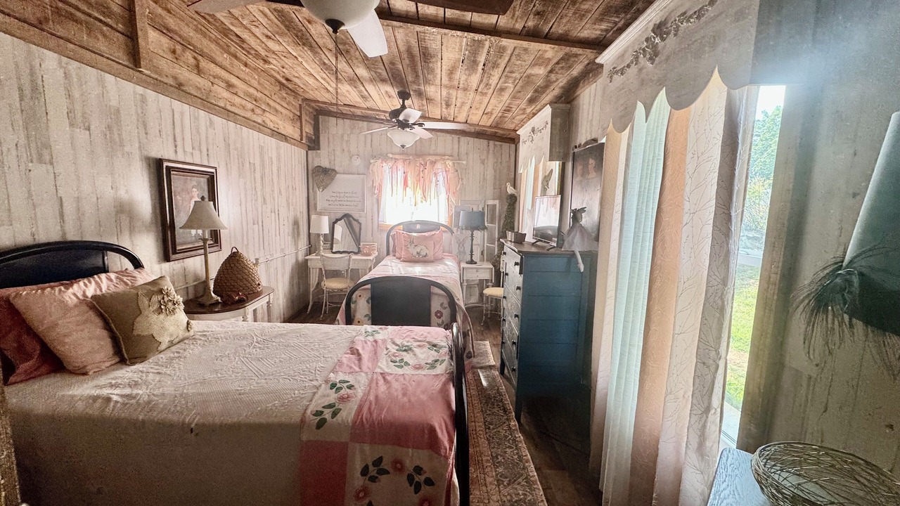 Photo of Bedroom in Monroe