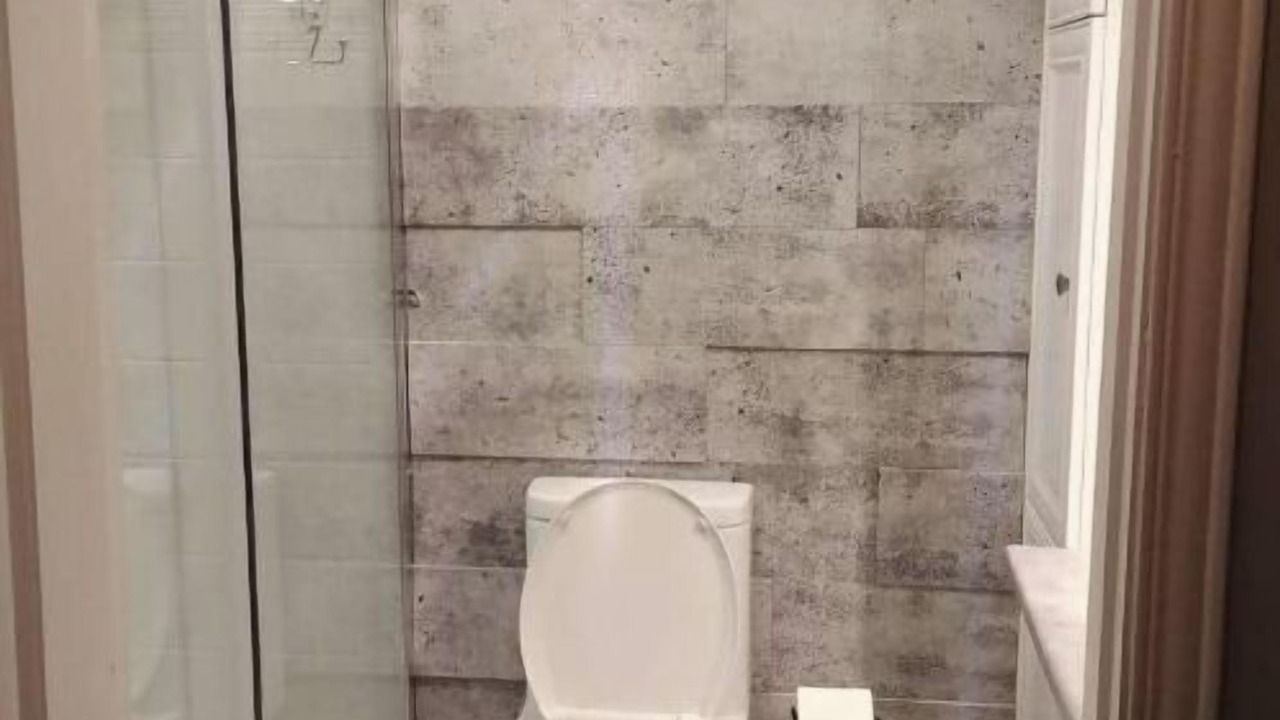 Photo of Bathroom in Asbestos