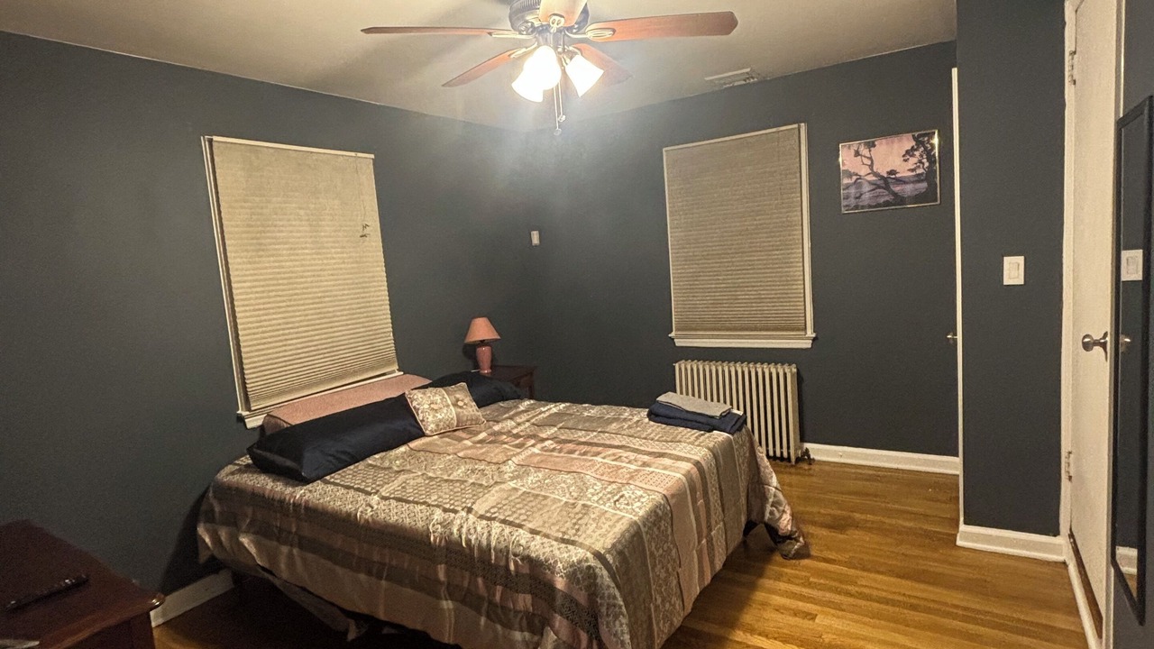 Photo of Bedroom in Hopelawn