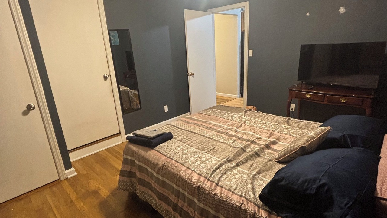 Photo of Bedroom in Hopelawn