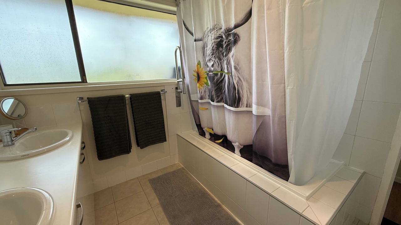 Photo of Bathroom in Postmans Ridge
