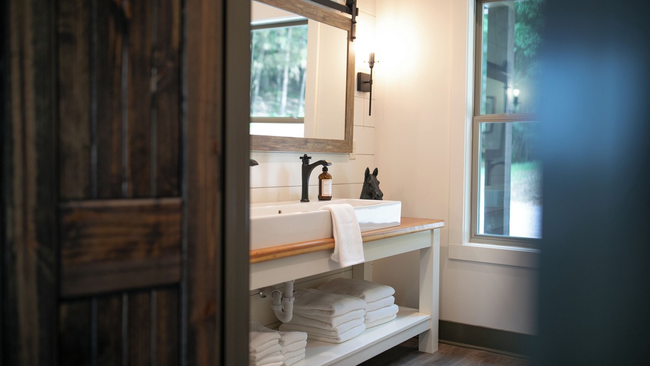Photo of Bathroom in Cottondale