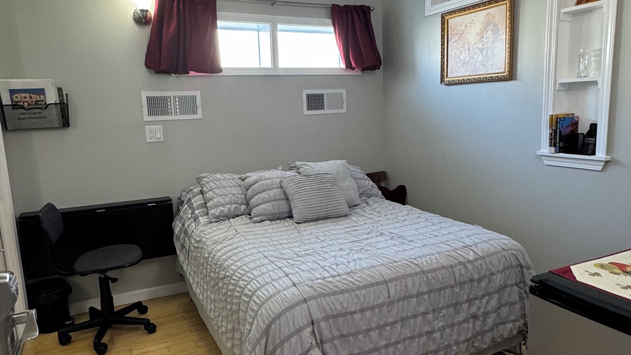 Photo of Bedroom in Balboa Park