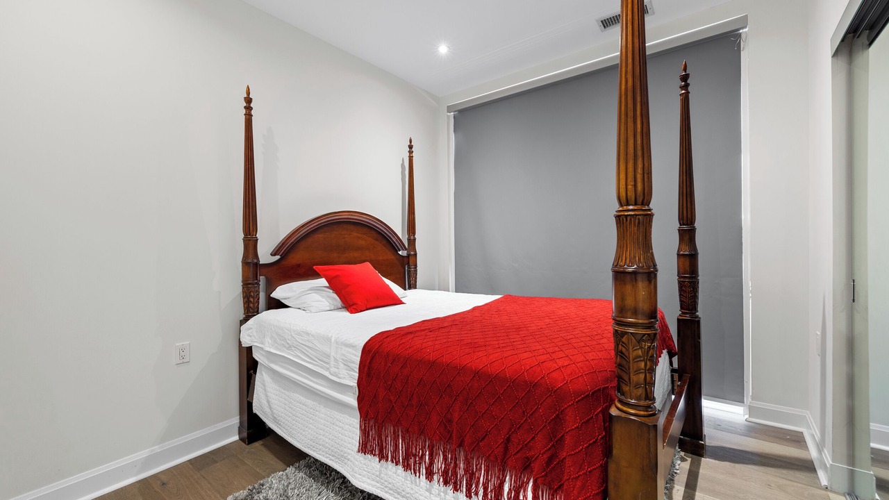 Photo of Bedroom in Humber Bay Shores