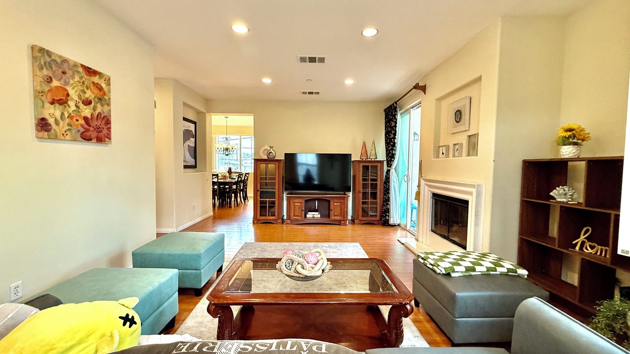 Photo of Livingroom in El Monte