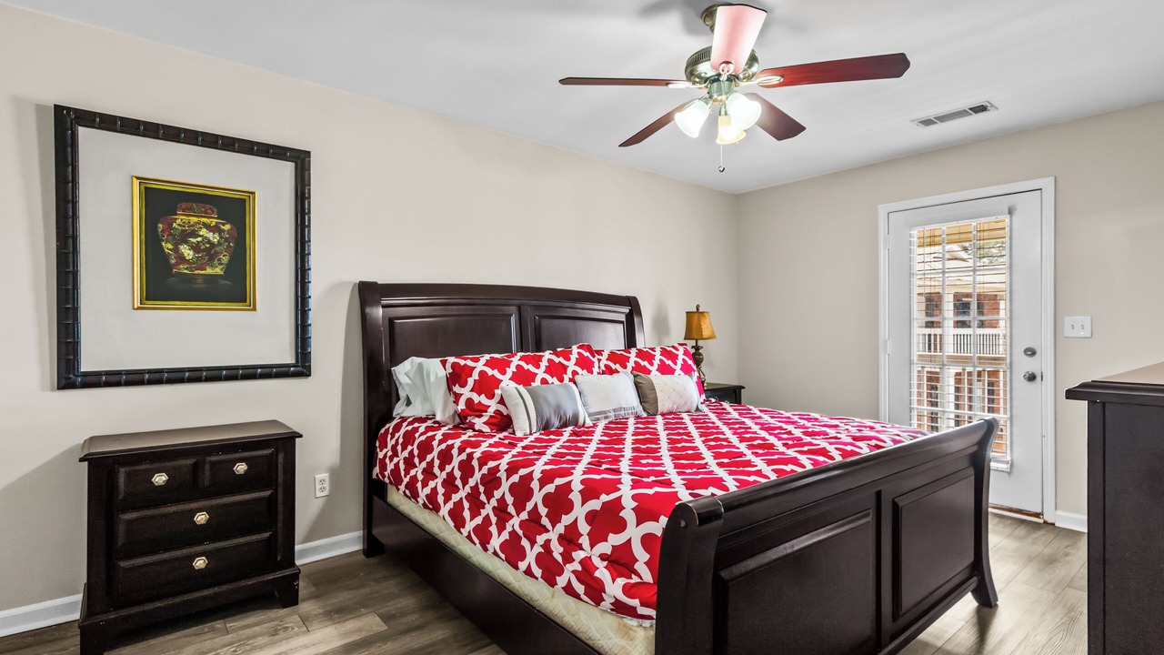 Photo of Bedroom in Tuscaloosa