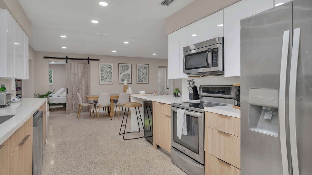 Photo of Kitchen in Golden Glades