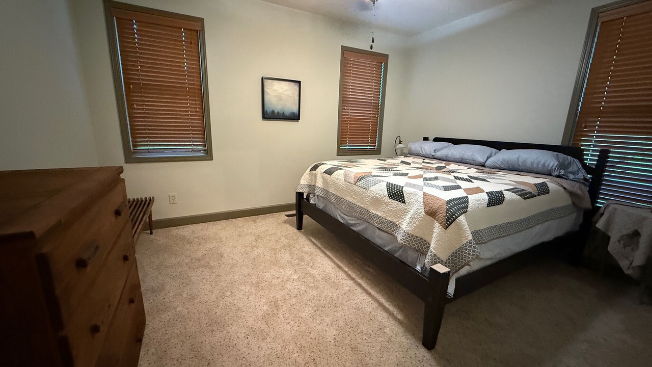 Photo of Bedroom in Wedowee