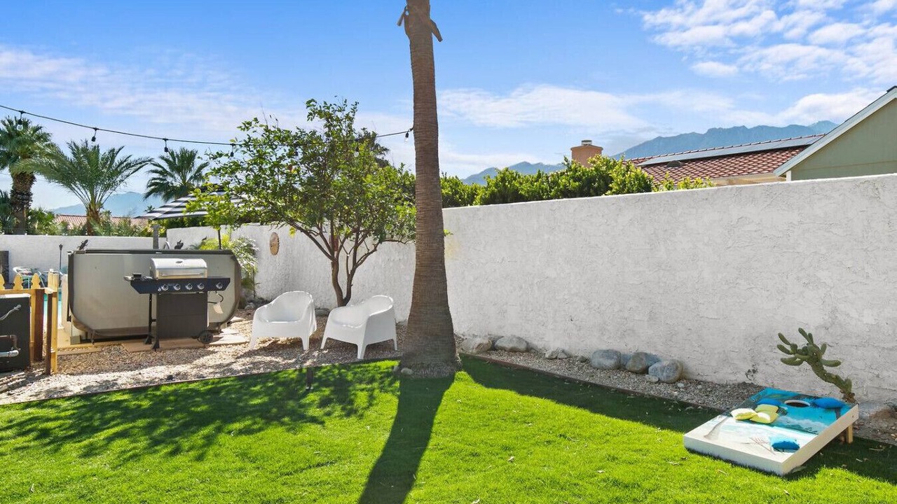 Photo of Outdoor in Desert Park Estates