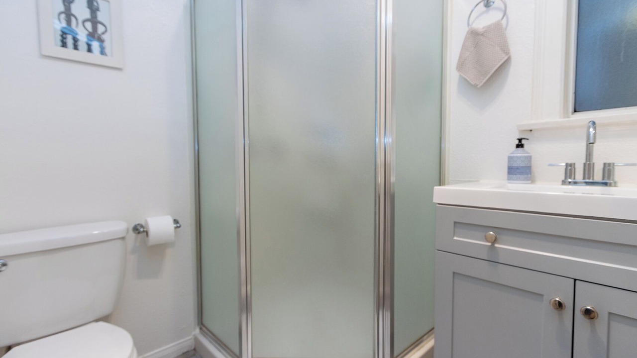 Photo of Bathroom in Melrose