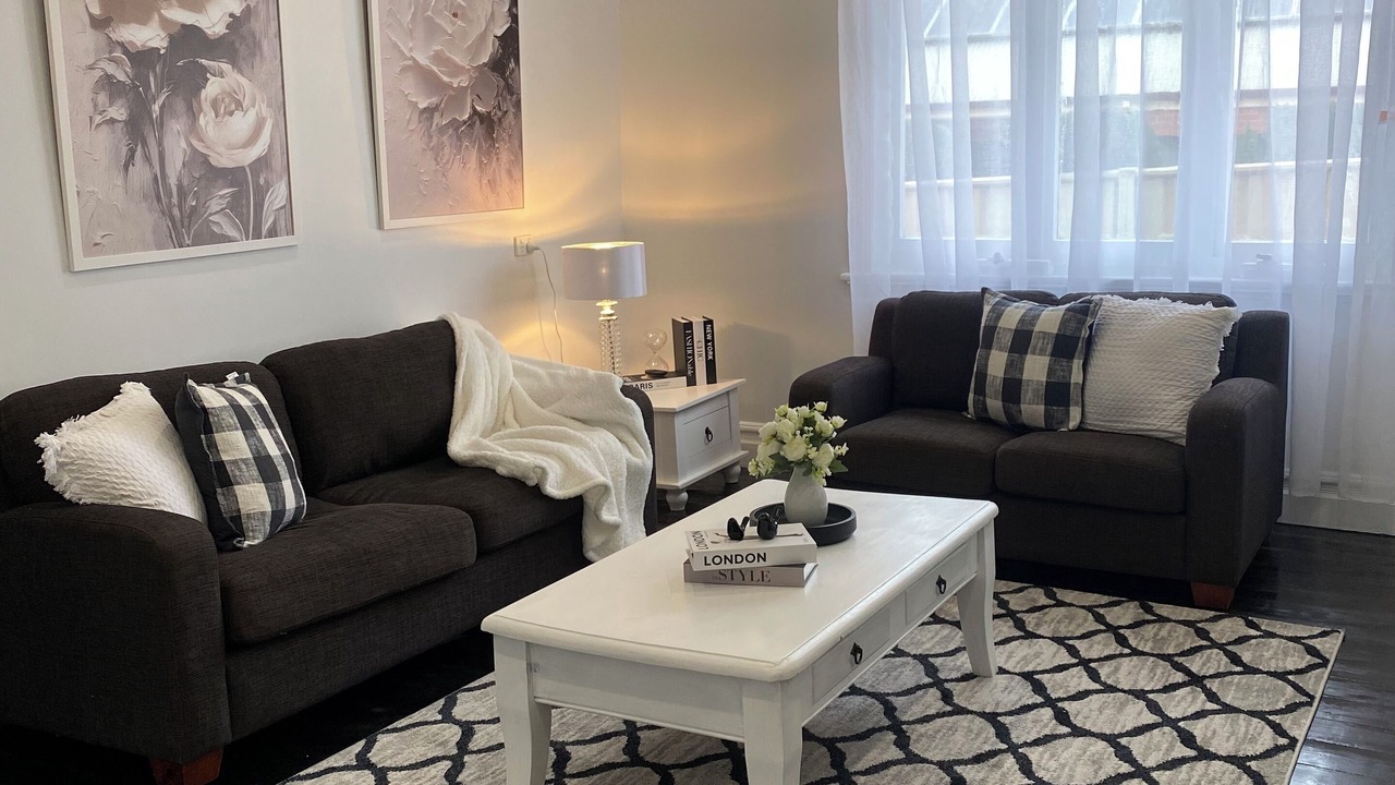 Photo of Livingroom in Golden Square