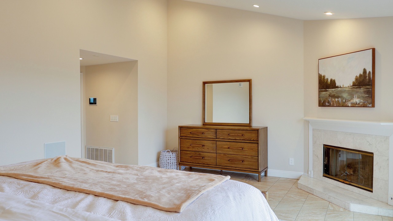 Photo of Bedroom in Westlake Village