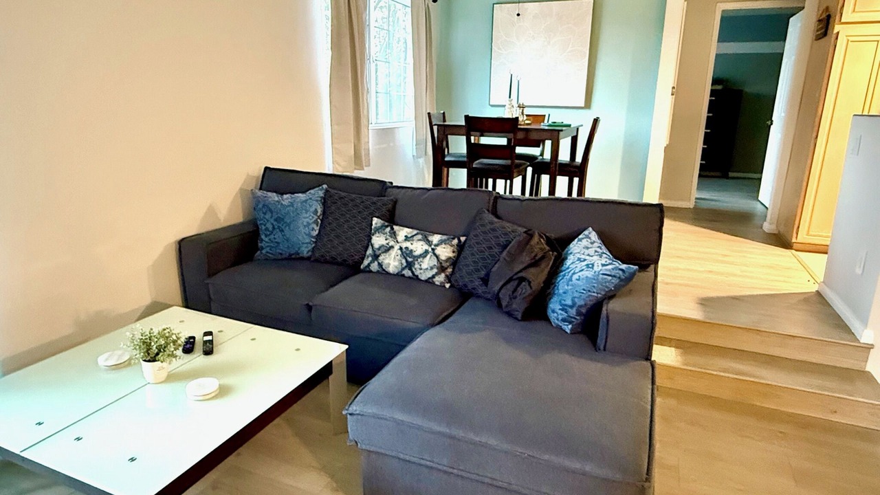 Photo of Livingroom in North Hollywood