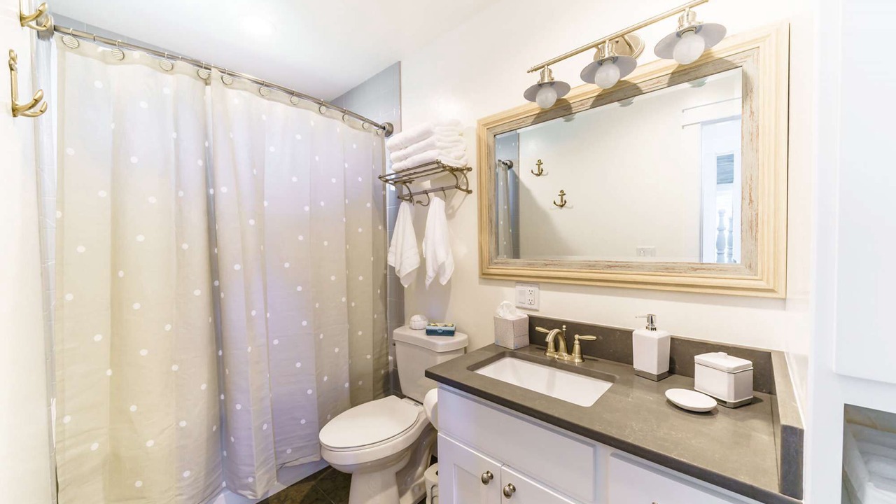 Photo of Bathroom in Crescent City North