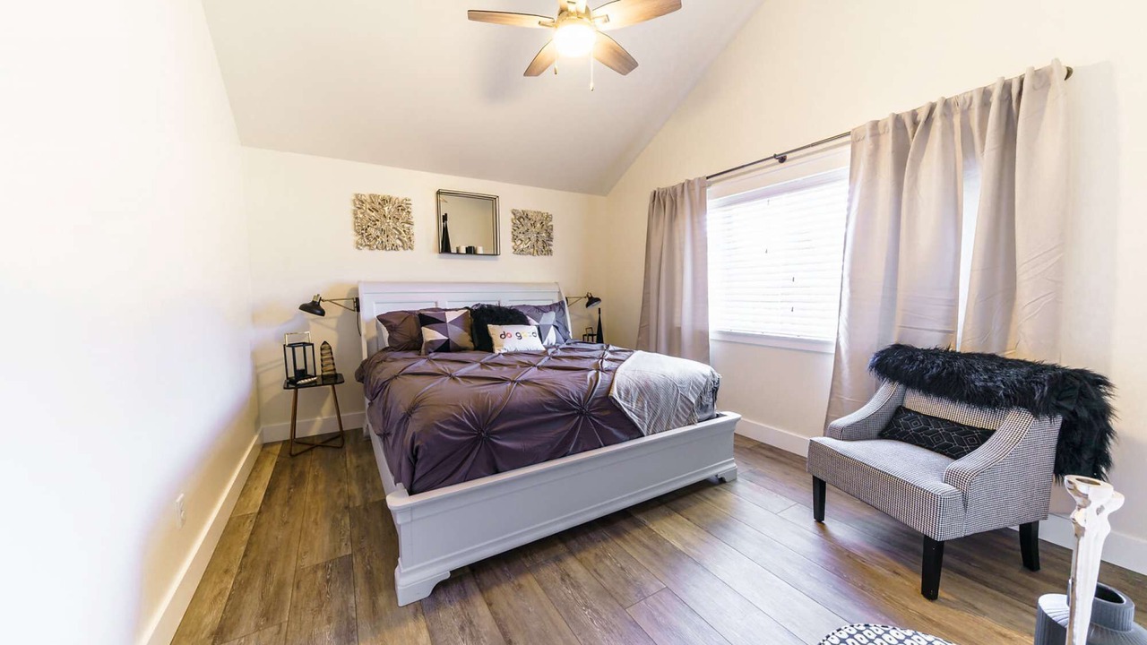 Photo of Bedroom in Crescent City North