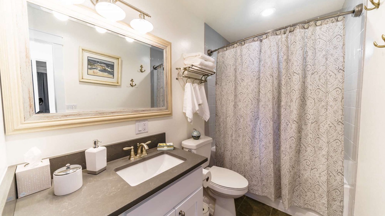 Photo of Bathroom in Crescent City North