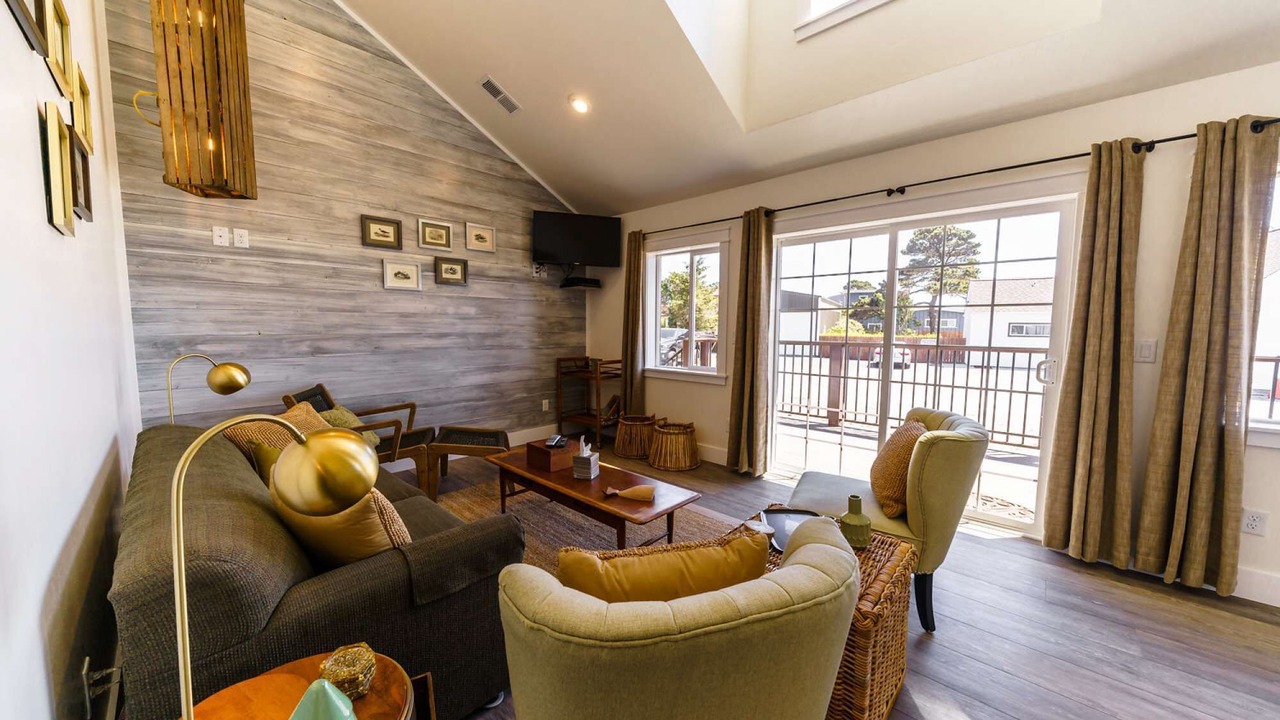 Photo of Livingroom in Crescent City North