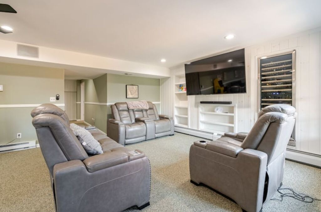 Photo of Livingroom in Middle Hope