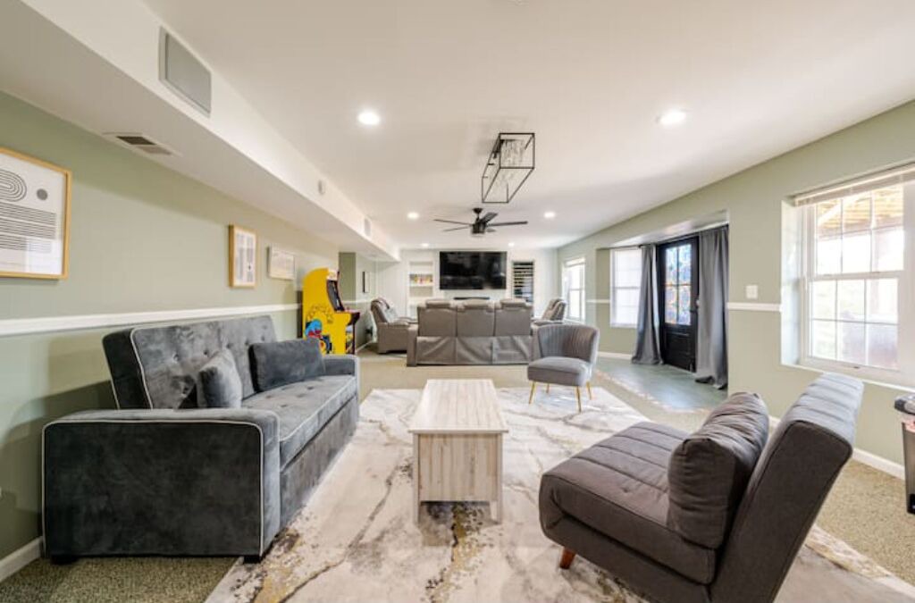 Photo of Livingroom in Middle Hope