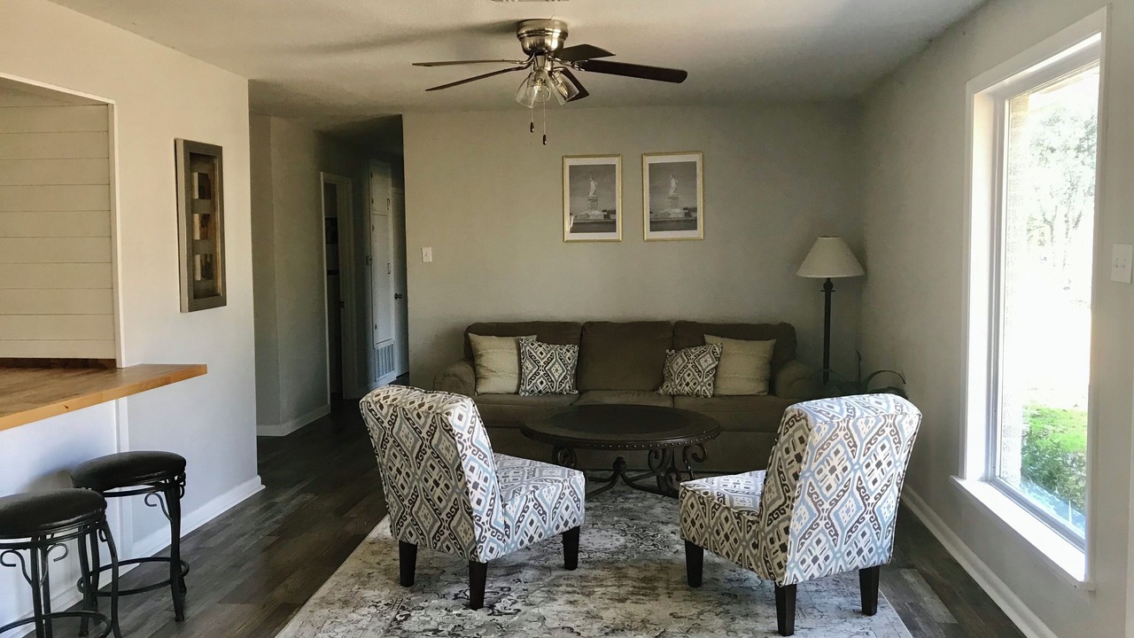Photo of Livingroom in Monroe