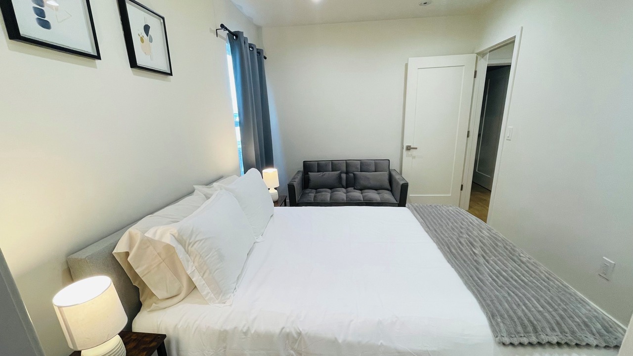 Photo of Bedroom in Encino